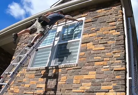 Local window cleaning for Bellingham homes and storefronts